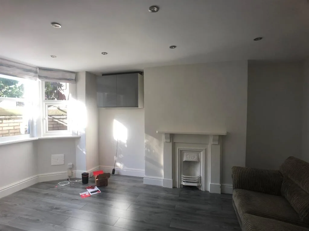 5 bedroom house for rent