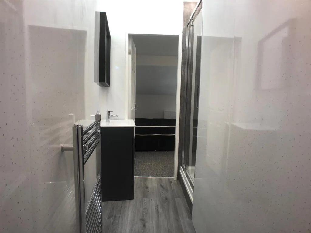 5 bedroom house for rent