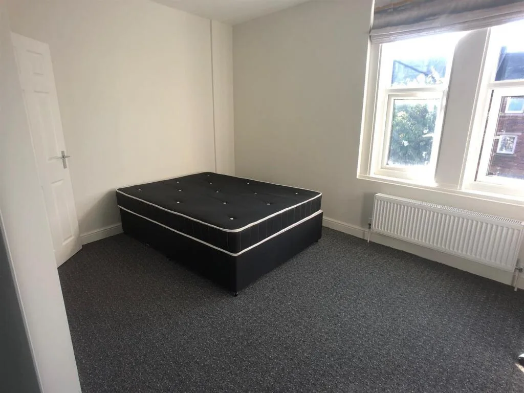 5 bedroom house for rent