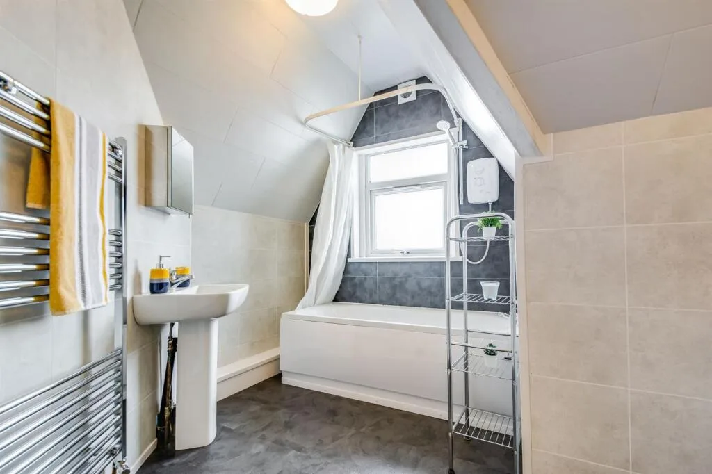 4 bedroom house for rent