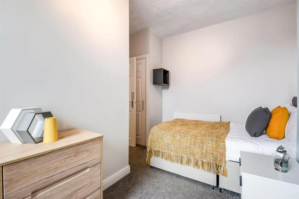 4 bedroom house for rent