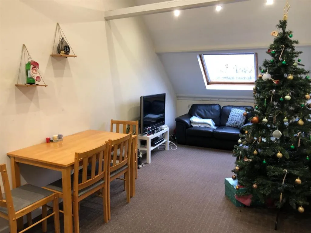 4 bedroom apartment for rent