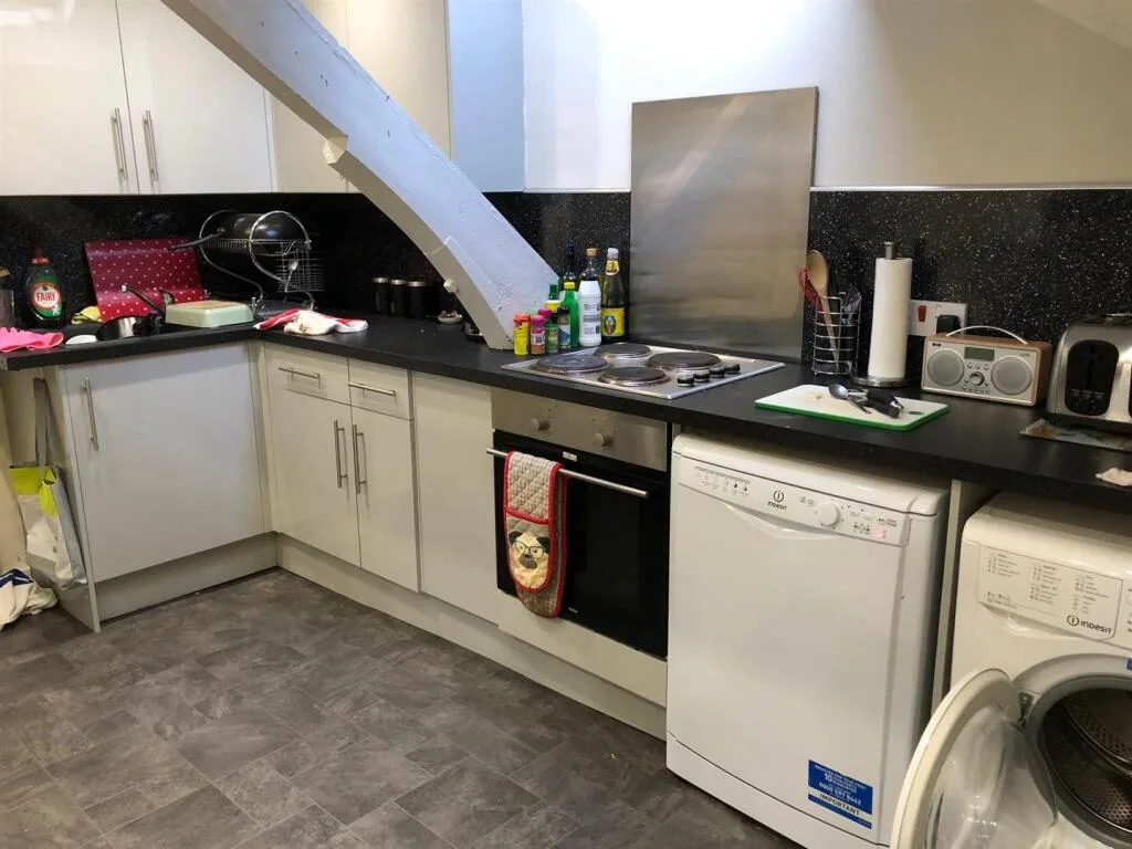 4 bedroom apartment for rent