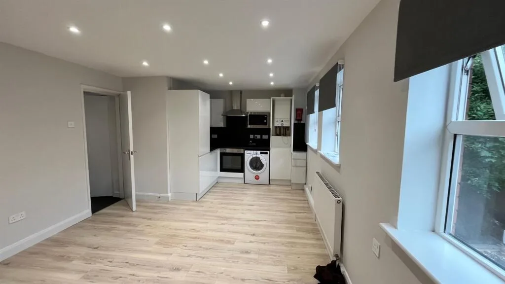 3 bedroom flat for rent