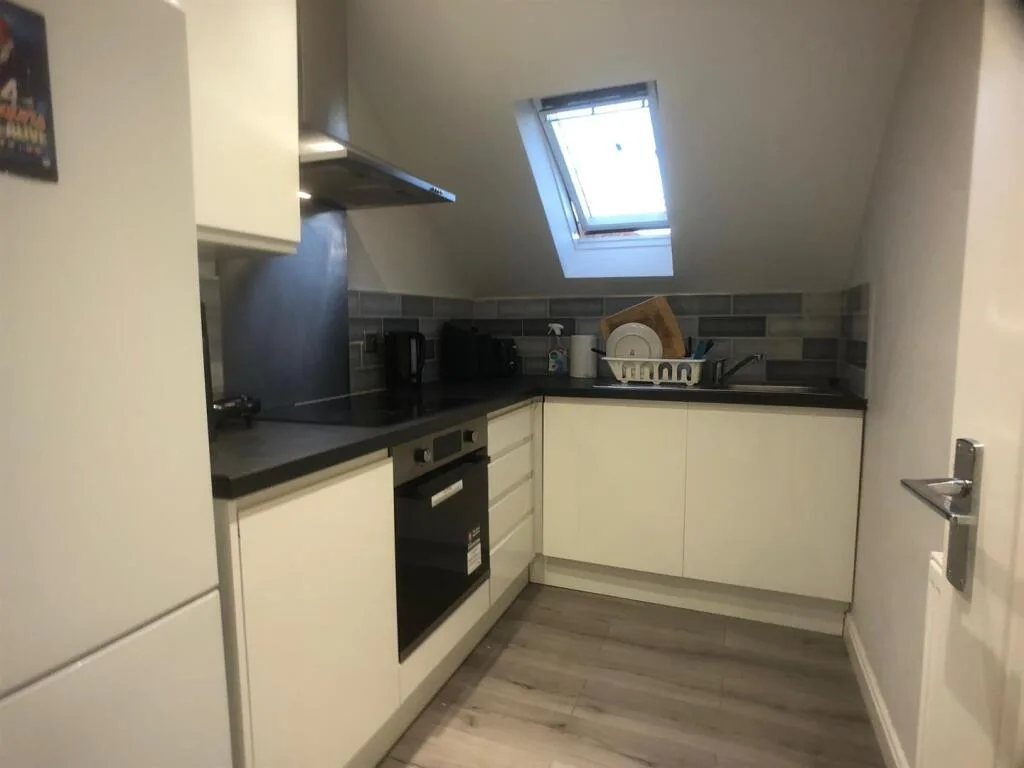 3 bedroom flat for rent