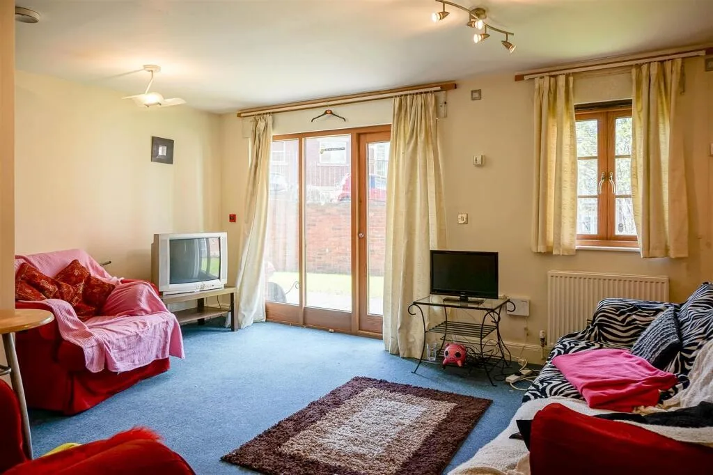 3 bedroom apartment for rent