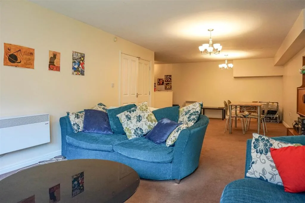 4 bedroom apartment for rent