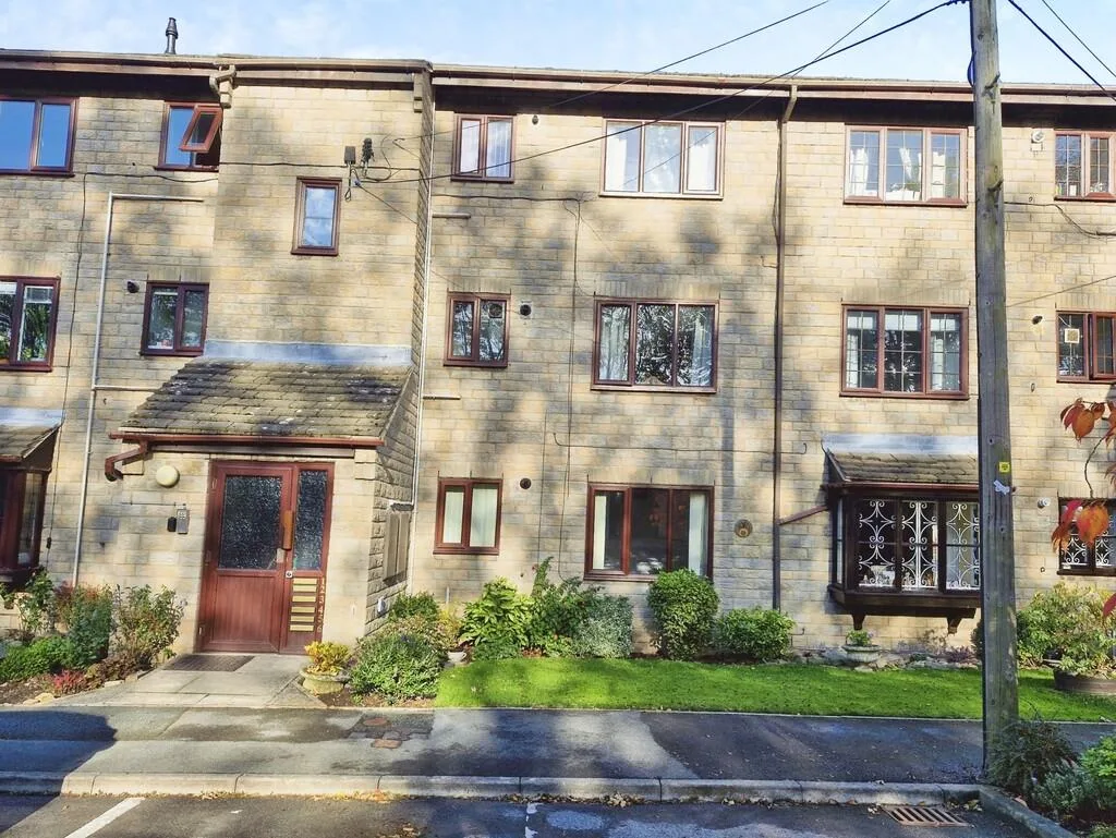 2 bedroom ground floor flat for rent