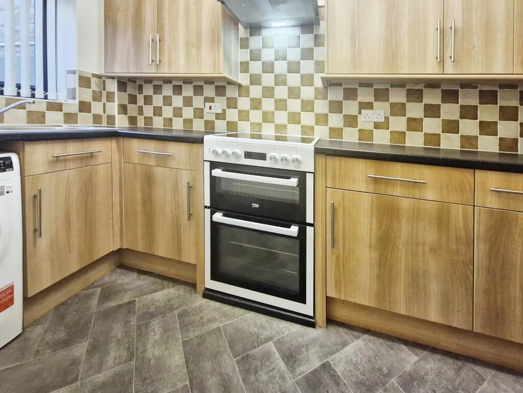 2 bedroom ground floor flat for rent