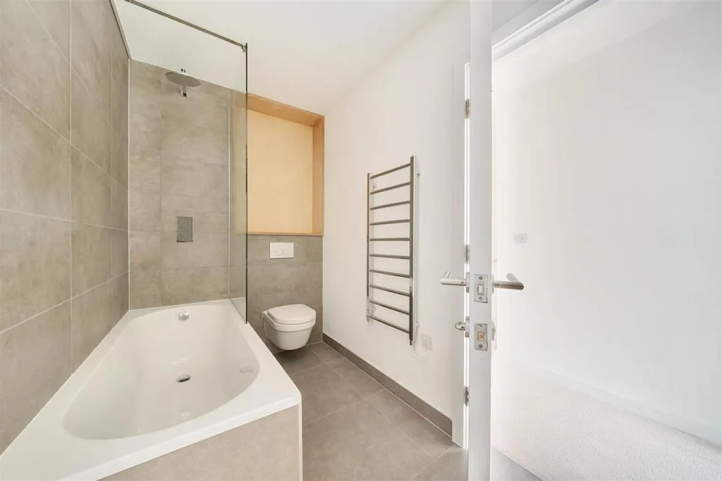 3 bedroom town house for rent