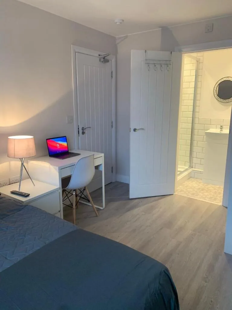 5 bedroom terraced house for rent