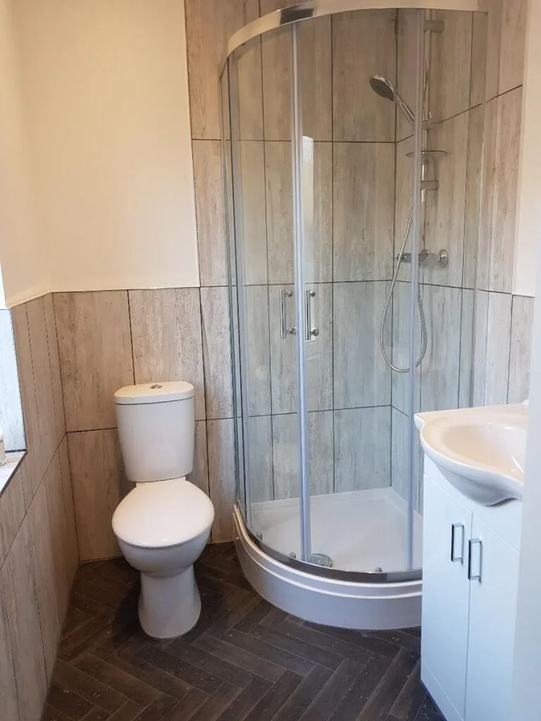 6 bedroom terraced house for rent