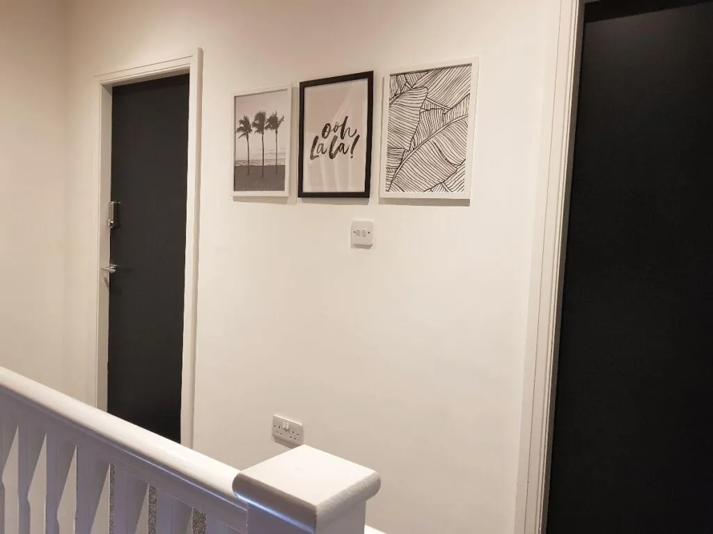 6 bedroom terraced house for rent