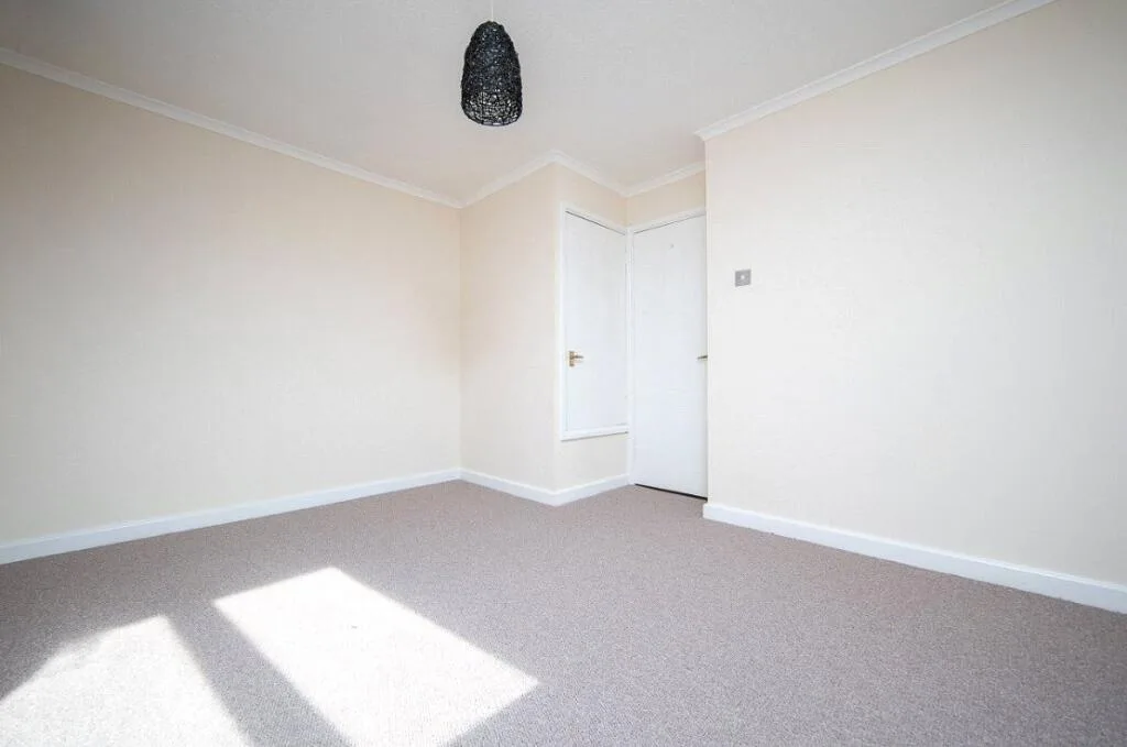 1 bedroom end of terrace house for rent