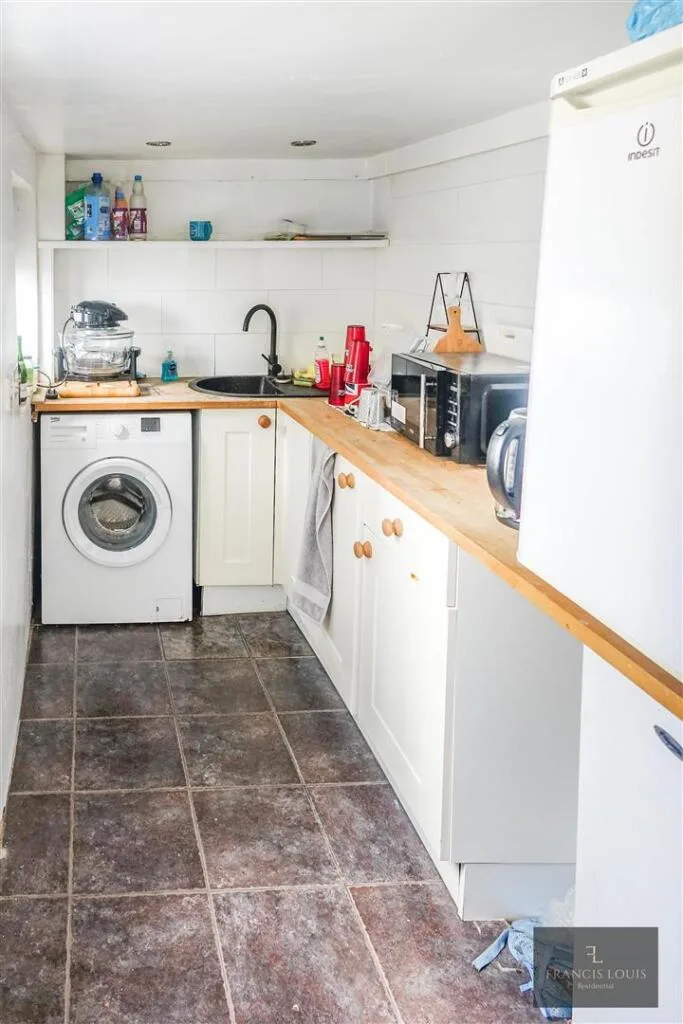 4 bedroom terraced house for rent