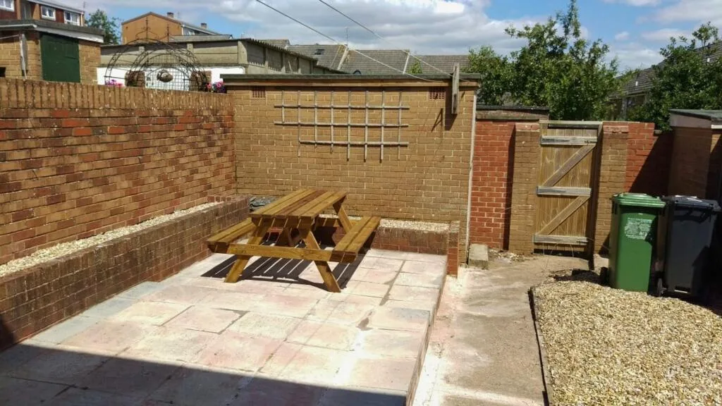 5 bedroom terraced house for rent