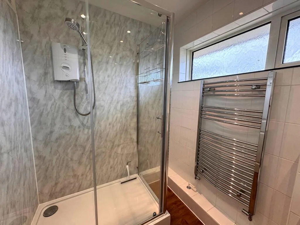 5 bedroom terraced house for rent