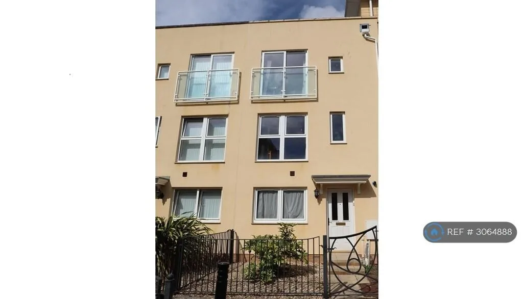 4 bedroom terraced house for rent