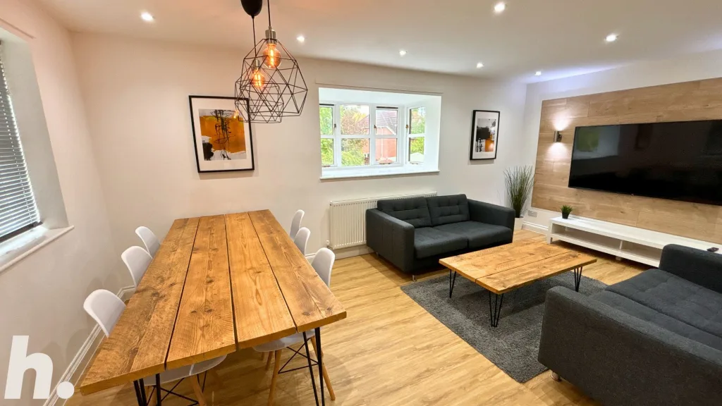 6 bedroom detached house for rent