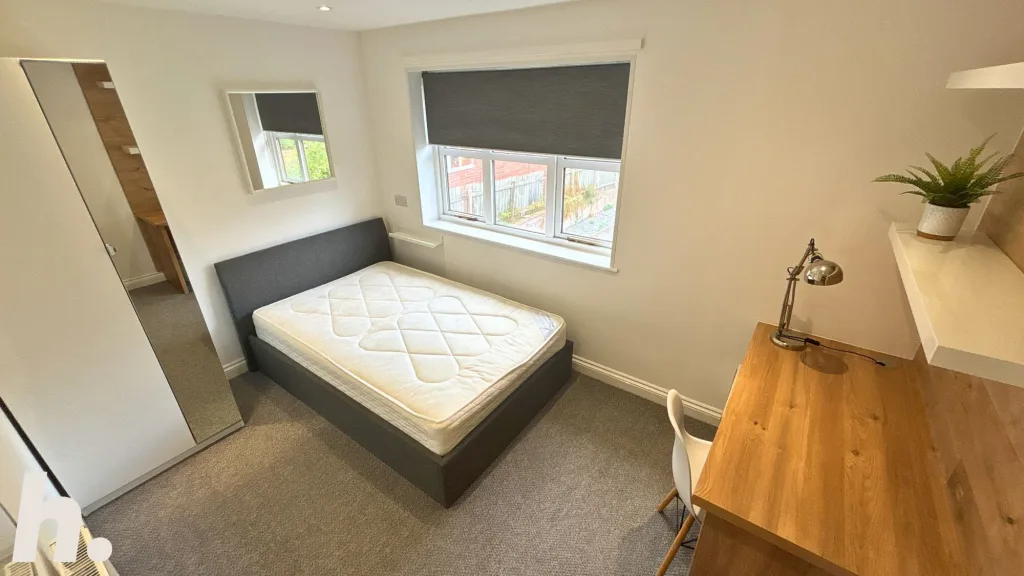 6 bedroom detached house for rent