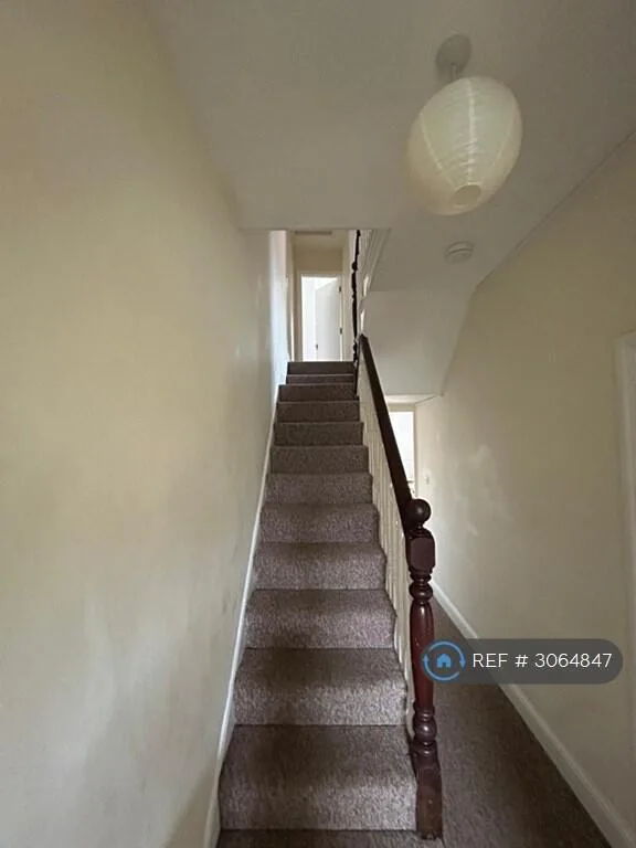 5 bedroom terraced house for rent
