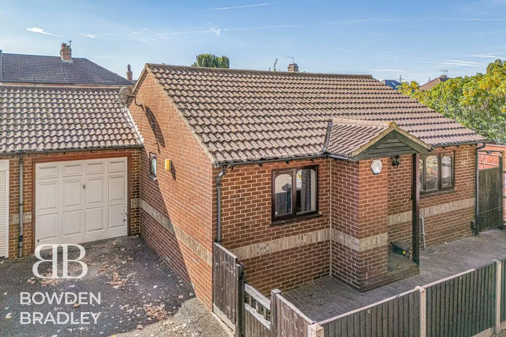 2 bedroom terraced bungalow for rent