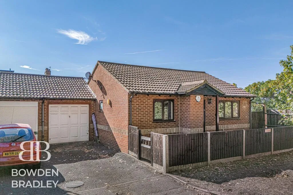 2 bedroom terraced bungalow for rent