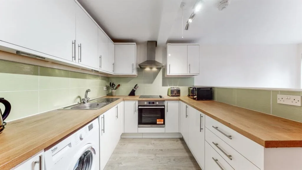 4 bedroom apartment for rent