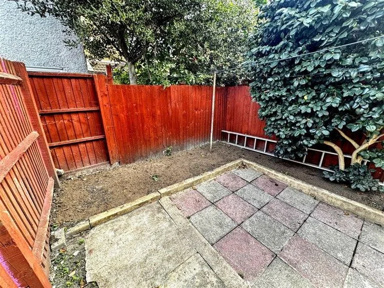 2 bedroom house for rent