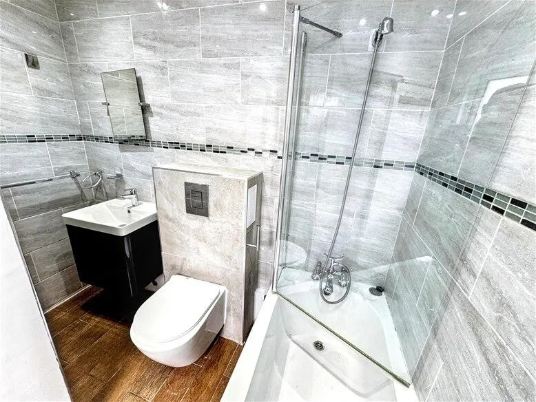 2 bedroom house for rent