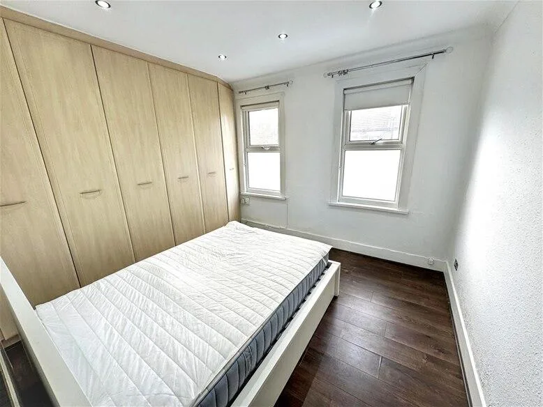 2 bedroom house for rent