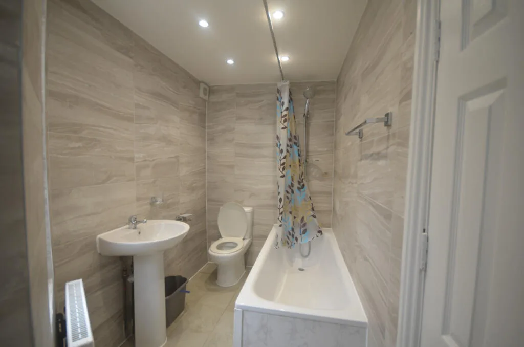 3 bedroom flat for rent