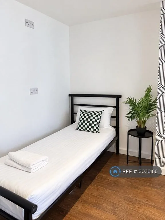 Studio flat for rent