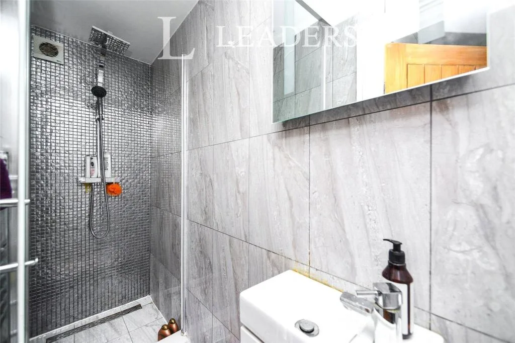 1 bedroom house for rent