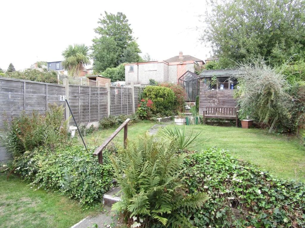 3 bedroom semi-detached house for rent