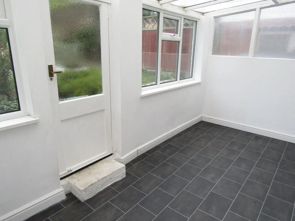 3 bedroom semi-detached house for rent