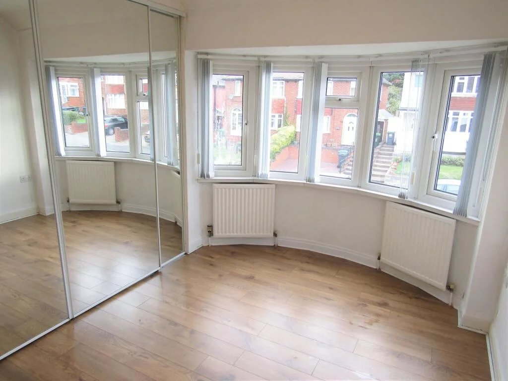 3 bedroom semi-detached house for rent