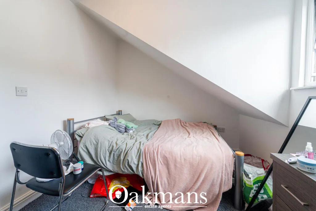 6 bedroom house for rent