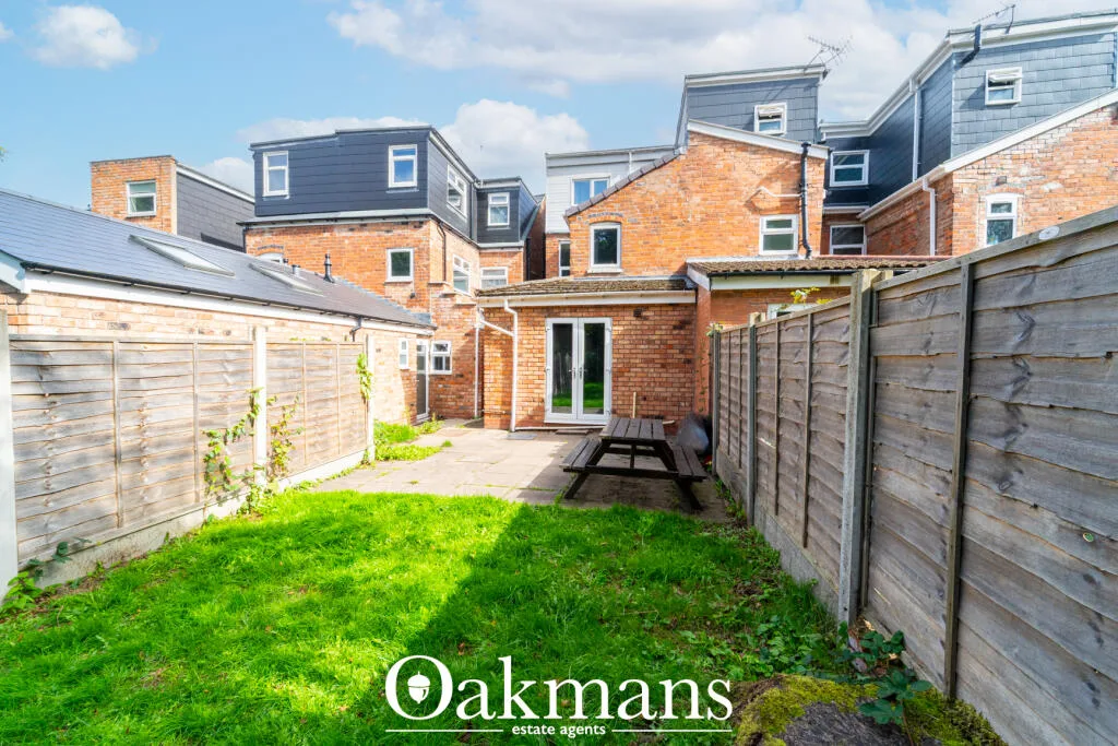 6 bedroom house for rent