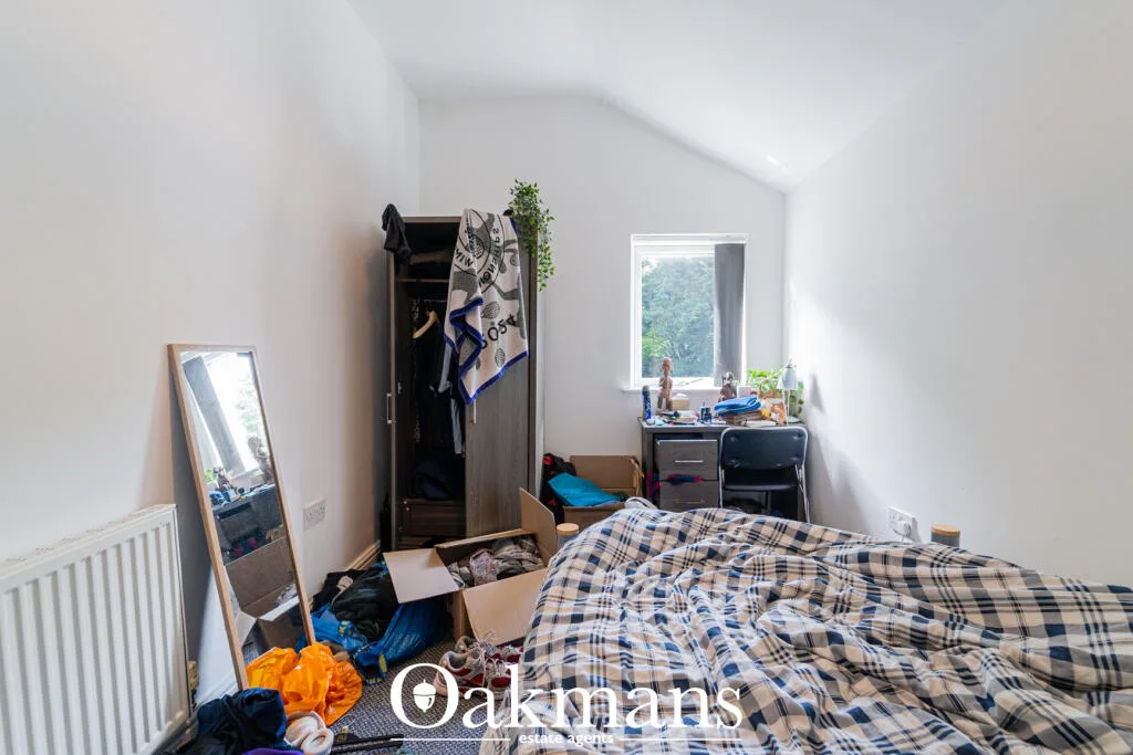 6 bedroom house for rent