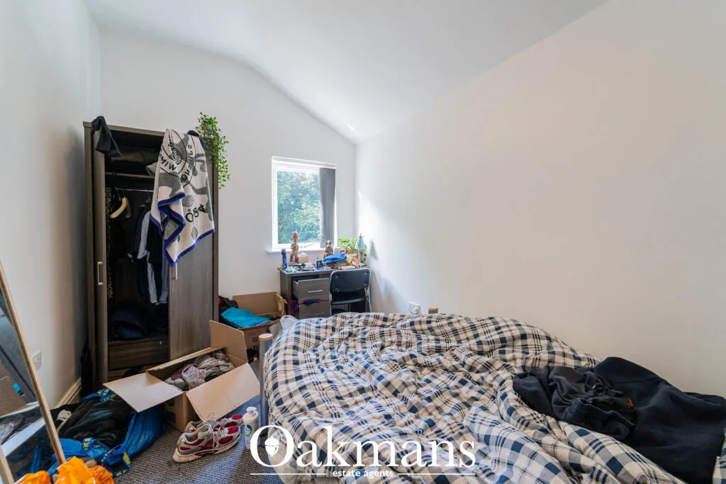 6 bedroom house for rent