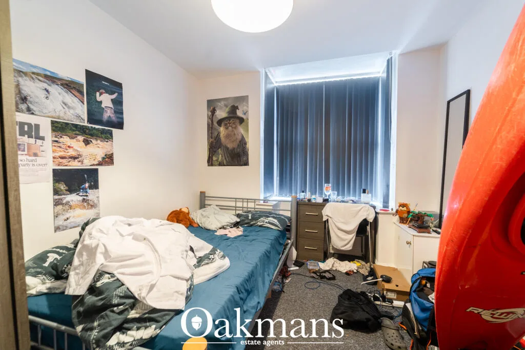 6 bedroom house for rent