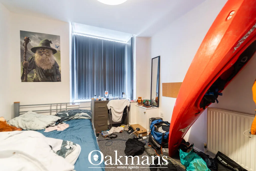 6 bedroom house for rent