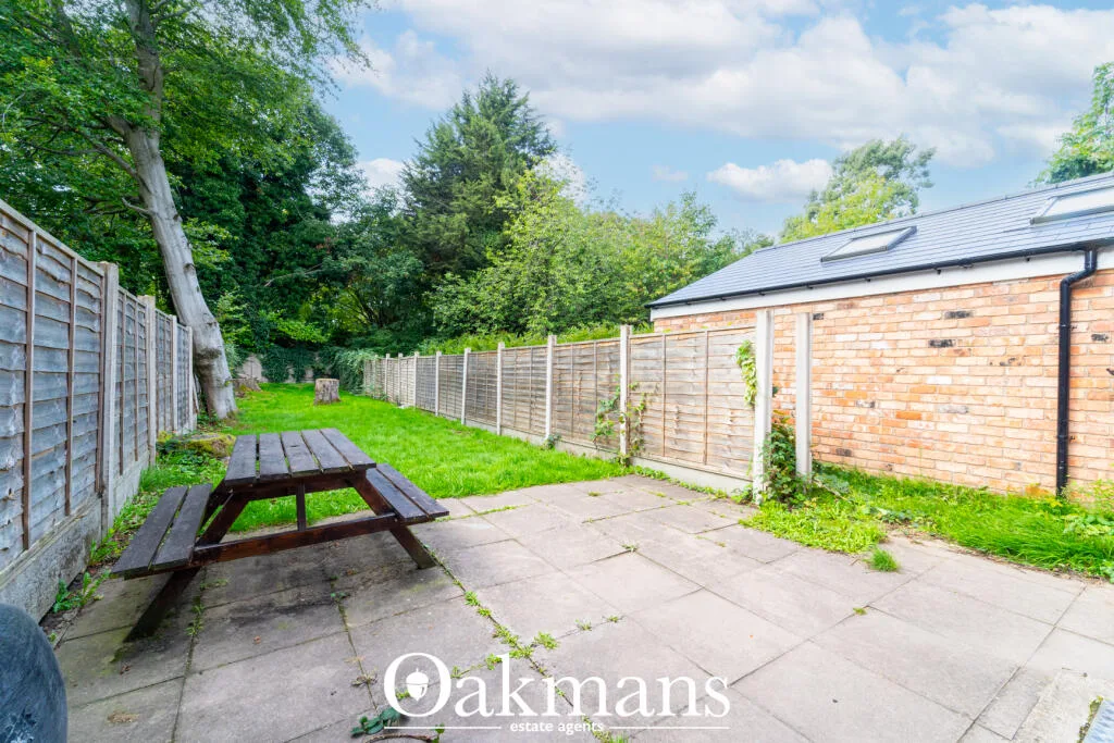 6 bedroom house for rent