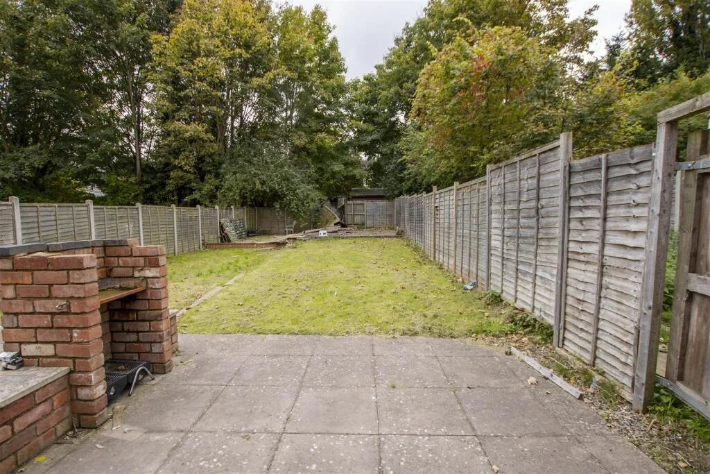 5 bedroom house for rent