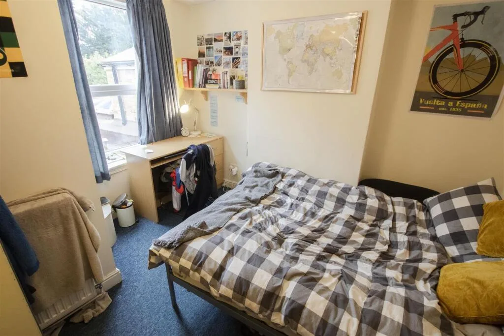 5 bedroom house for rent