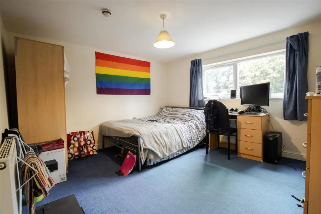 5 bedroom house for rent