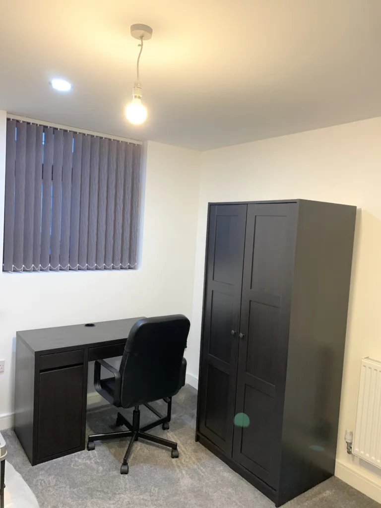 5 bedroom terraced house for rent