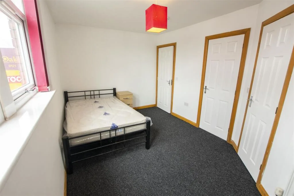 8 bedroom house for rent