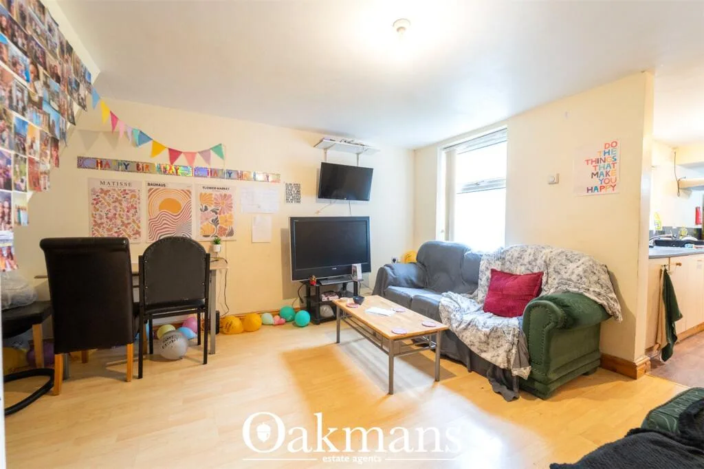 5 bedroom house for rent